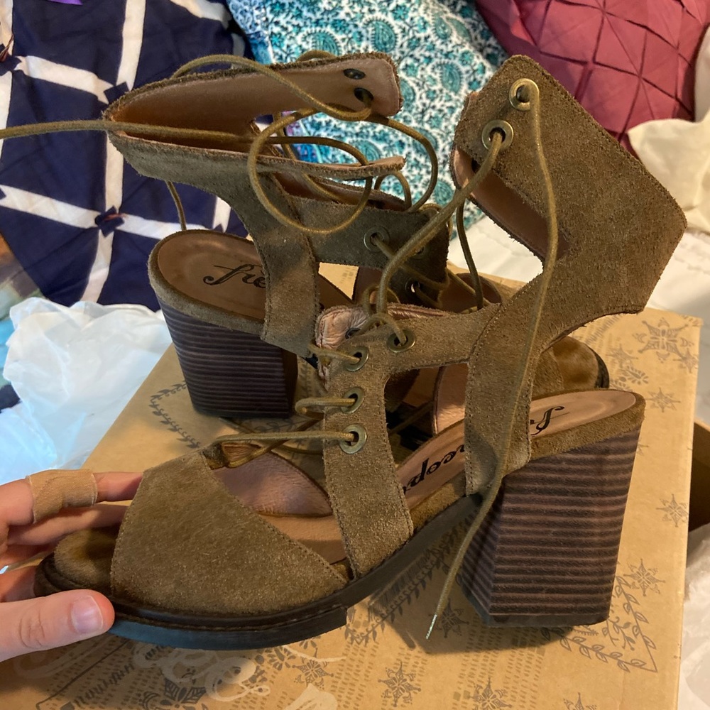 Free People Platform Lace Heel